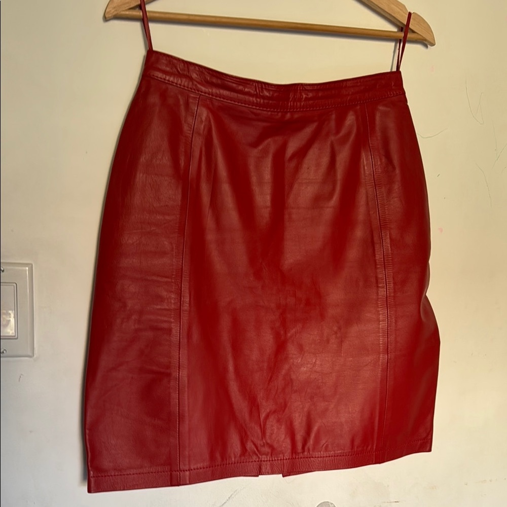 Red Knee-Length Pencil Skirt for Cocktail Events